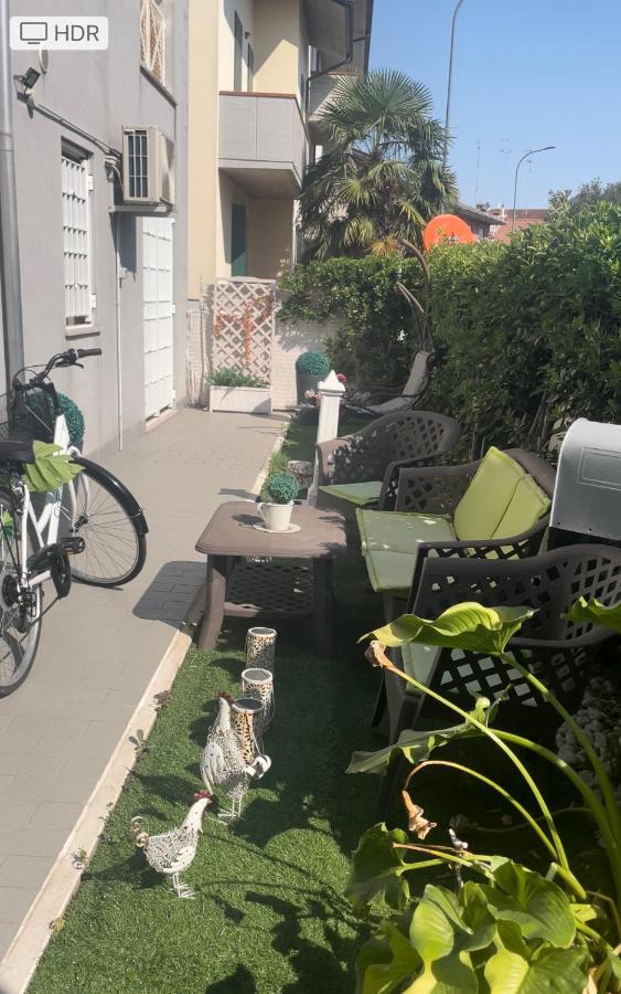A Due Passi Dal Centro Apartment Равена Екстериор снимка