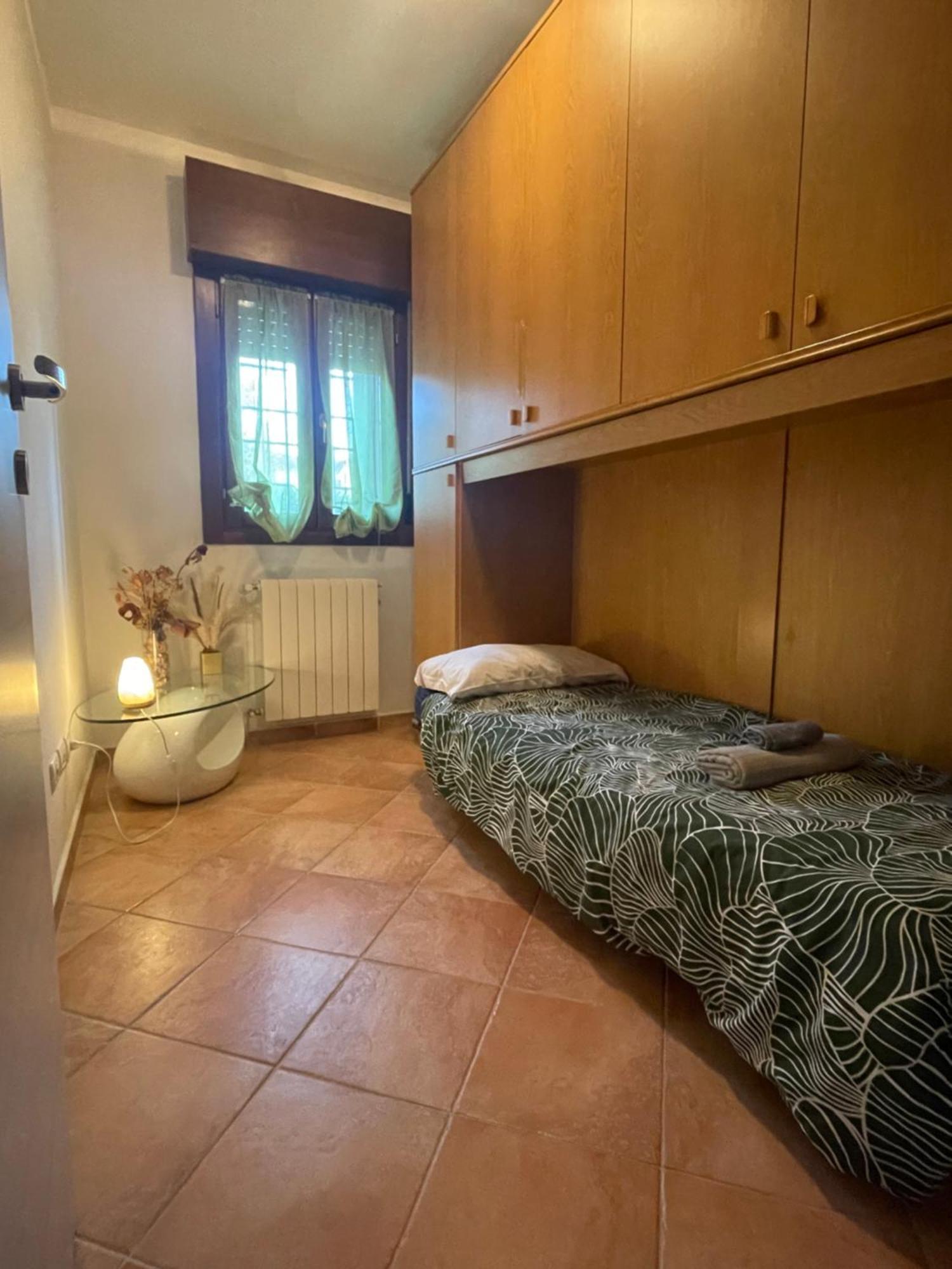 A Due Passi Dal Centro Apartment Равена Екстериор снимка